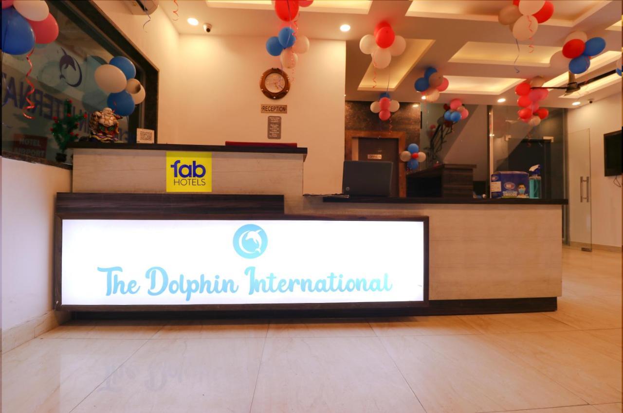 Готель Fabexpress Dolphin International Near Delhi Airport Нью-Делі Екстер'єр фото