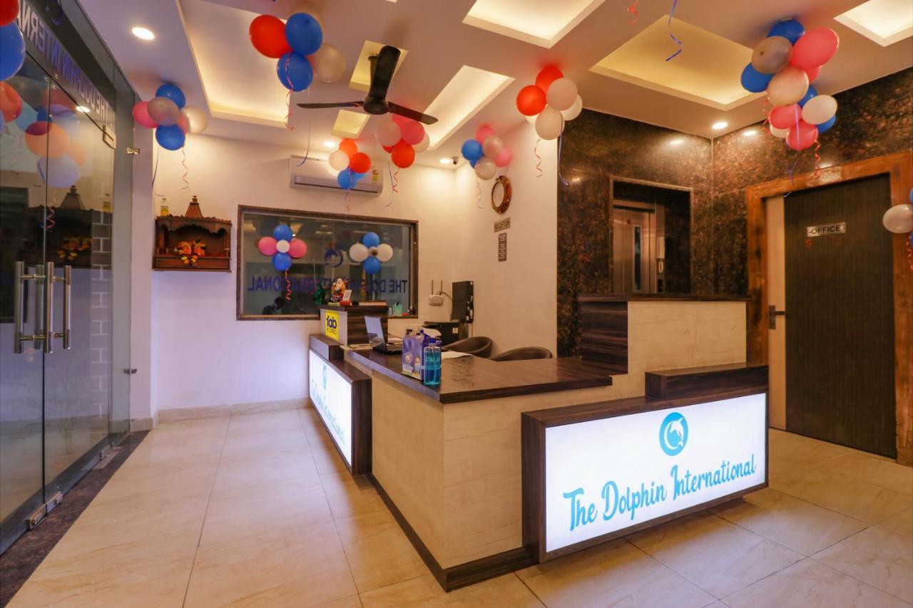 Готель Fabexpress Dolphin International Near Delhi Airport Нью-Делі Екстер'єр фото