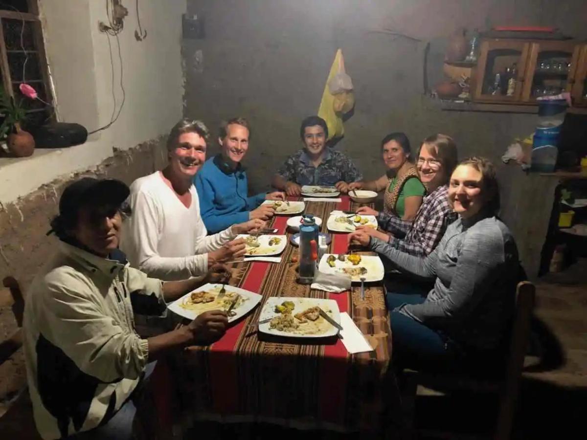 Готель Fabexpress Dolphin International Near Delhi Airport Нью-Делі Екстер'єр фото